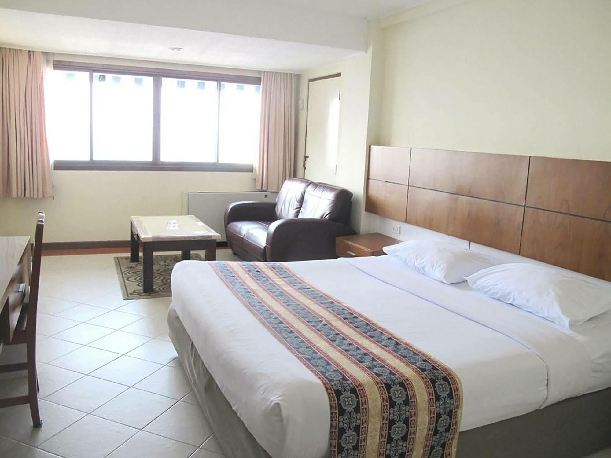 Diamond Beach Hotel 파타야 외부 사진